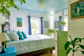 Unique Spanish Bungalow! - Image 5