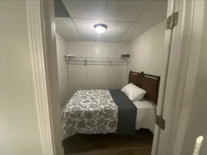 Modern Basement APT min from Infinite Energy CENTR - Image 5
