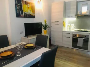 VERENA's HOME with private courtyard, two-room apartment - Image 4