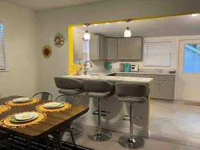 Rising Sun Retreat: Stylish 3BR Minutes from Beach - Image 2