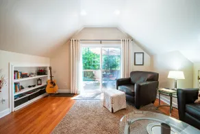 Private guesthouse near airport, RTP & Brier Creek - Image 3