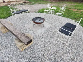 Newly Renovated Cosy Hideaway with Spacious Yard - Image 2