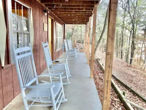 The Loggerhead Cabin at Turtle Cove Cabins - Image 2