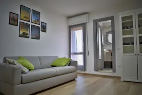 Cozy and quiet home in the Lodi area - Image 2