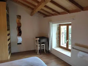 Fully renovated stone house with views - Image 2