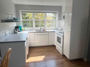 Walking distance to Parlee Beach | 3 bedrooms | BBQ | fireplace | dogs allowed - Image 3