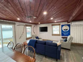 The Tickle Inn Saltbox by the Sea - Image 2