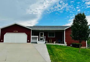 Lovely Basement Apartment, 1 Bdrm, private entry - Image 3