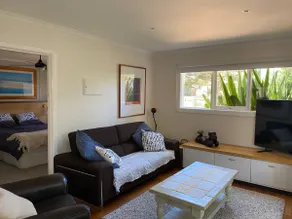 Red Rocks Family Beach House - walk to the beach - Image 5