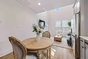 Cypress House•KING Bd•Lafayette Gem”Luxe Amenities - Image 3