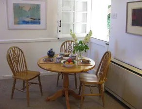 Seaside cottage in heart of picturesque village by the coast path and beaches - Image 3