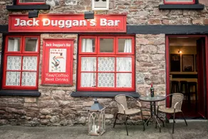 Privat pub på Irlands Wild Atlantic Way og tæt på Killarney (10 sovepladser) - Image 2