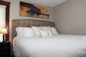 Taylor Historic Guesthouse - Image 2