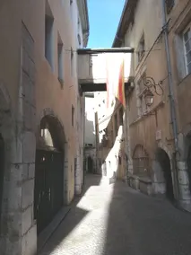 60 m2 apartment in the historic center - Image 4