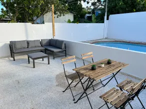 The Haus - entire house with private pool - Image 2