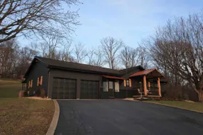 Terrace Farmhouse - Chillicothe, OH - Image 3