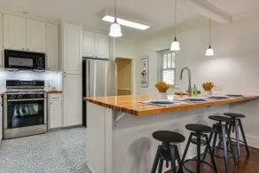 Cowtown Charm Near Dickies • Walkable Restaurants - Image 3