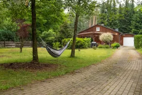 Cottage in the green with large garden and terrace - Image 3