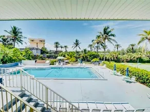 The Pink Palace on the Water- *pool/beach* - Image 5