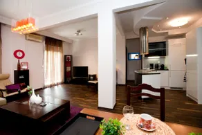 Downtown Apartment - Image 2