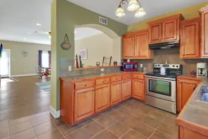 Attractive Lake Charles townhouse, near McNeese - Image 2