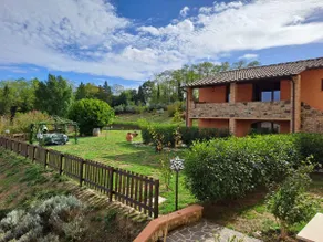Apartment in a farmhouse with a pool - Image 2
