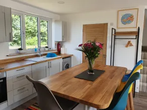 Ratty's Retreat - Eco, Modern & Bright (Widemouth) - Image 3