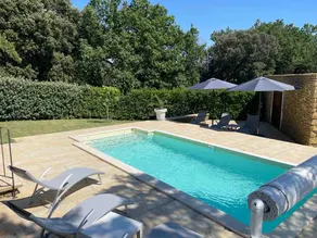 Villa avec piscines privées intérieure et piscine extérieure Gite Les Aiguiers - Image 3