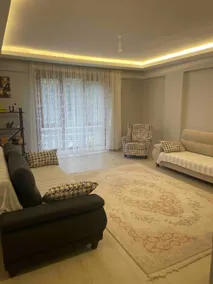 A green and peaceful apartment - Image 4