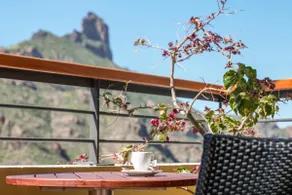 Vacation Home \"Duplex La Tea\" in the Mountains, with Wi-Fi & Terrace - Image 2