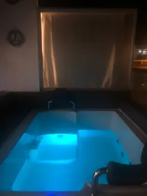 Loft-Hot tub-Ocean view - Image 2
