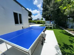 Enjoy 🏝 Miami 🏝 Poolside Near Main Attractions - Image 4