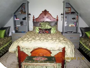 The Carriage House at The Enchanted Corner - Image 5