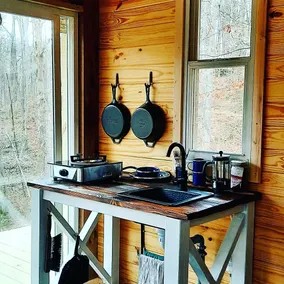 Sunrise Cabin (C1) at Parksland Retreat - Image 3