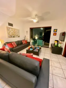 Spacious apartment with ocean view - Image 4