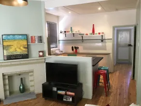Belmont Cozy Cottage:🌷Central to Everything - Image 4