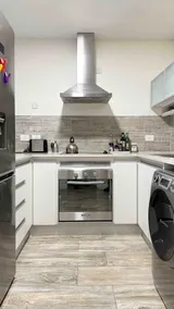 A1 14th-fl River View Apt in Star Tower, Olivos - Image 2