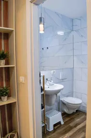 A13 - lovely apartment with parking on premise - Image 5