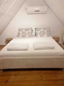 Beautiful log cabin between Carmel/Jezreel Valley - Image 3