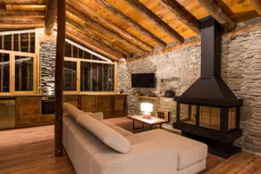 HIGH MOUNTAIN HOUSE WITH CHARM AND COMFORT - Image 4