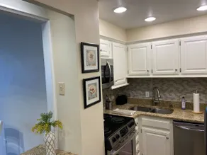 Luxury Condo Perfect for Romantic Weekend Getaway - Image 4
