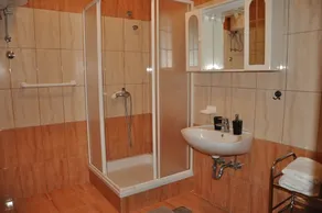 Comfortable apartman with terrase - Image 5