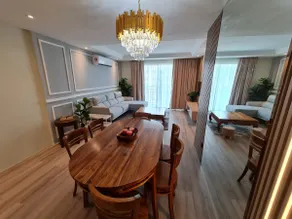 Lovely 1878 Apartment 3-bedrooms with free parking - Image 2