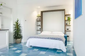 Brand new studio with private garden - Image 3