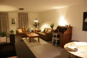 Luxury vacation home between city and beach - Image 2