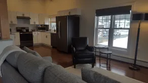 Lady of the Lake Luxury Suite - Image 4