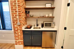 9 Suites at Prince Street Inn - Image 4