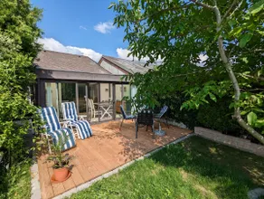 Garden View Apartment - Image 2