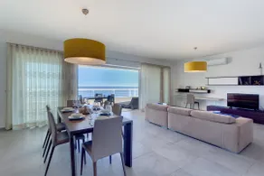 ★Seafront Luxury★w/POOL|CLEANING PROTOCOLS ADOPTED - Image 5