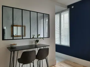Yves Klein Suite – Close to train station & downtown - Image 4